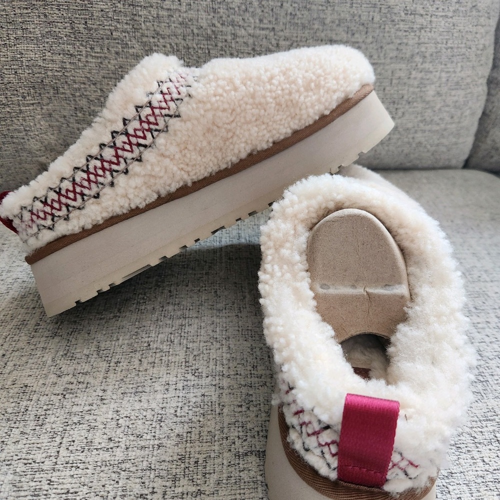 UGG braided tazman slippers in cream! BRAND NEW // NEVER WORN